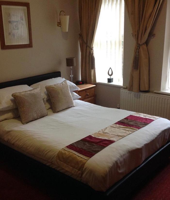 The Dillwyn Arms Hotel Swansea Exterior photo